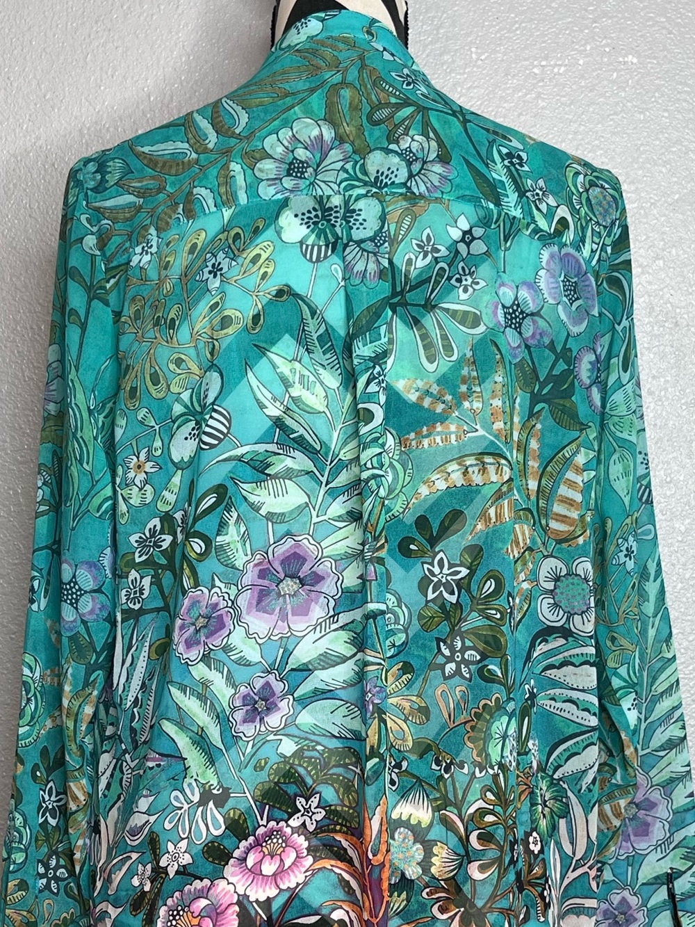 Soft Surroundings Luau Garden Floral Sheer Pintuck Button Front Blouse Sz L - Picture 5 of 14